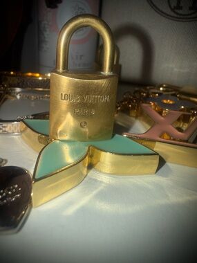 Authentic Vintage LV Padlock (ONLY-NO KEY)